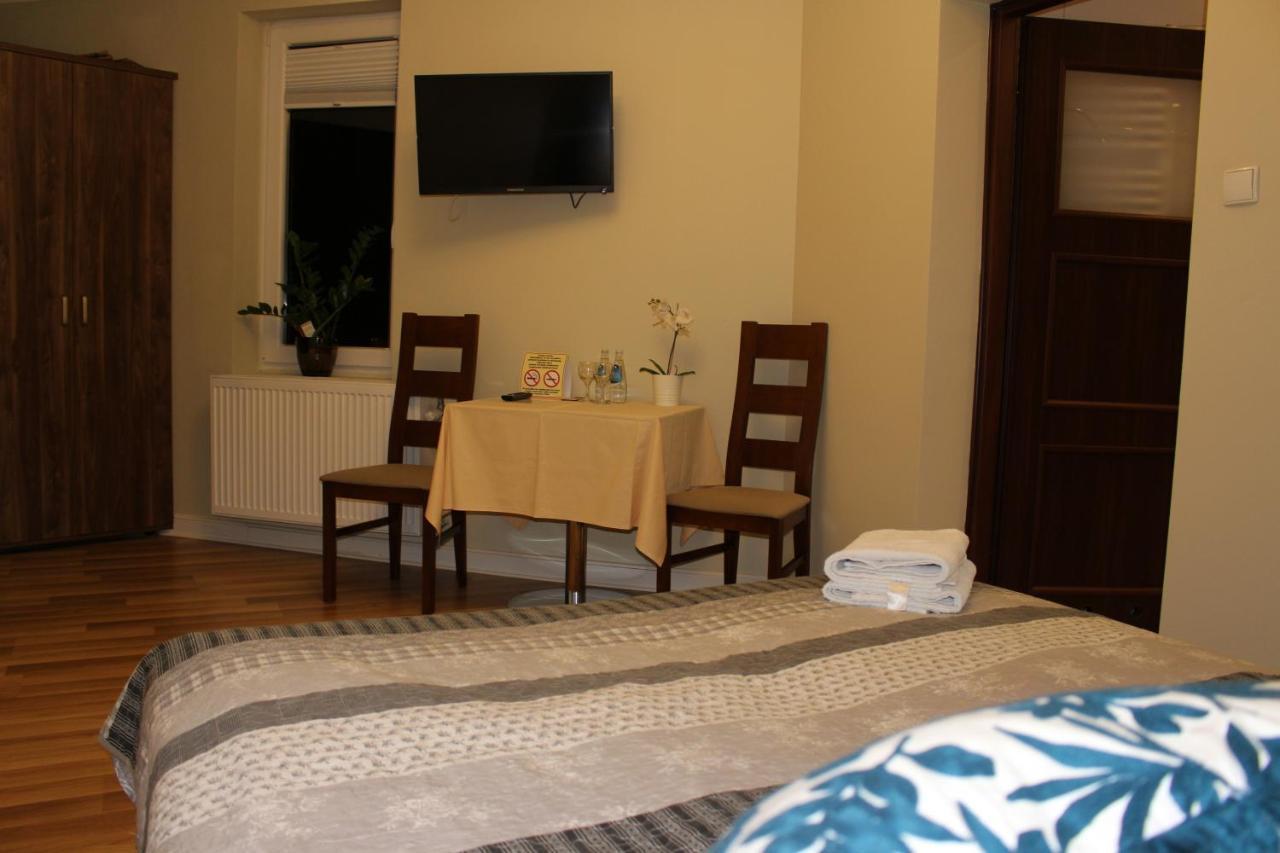 Piano Cafe B&B Mielec Eksteriør bilde